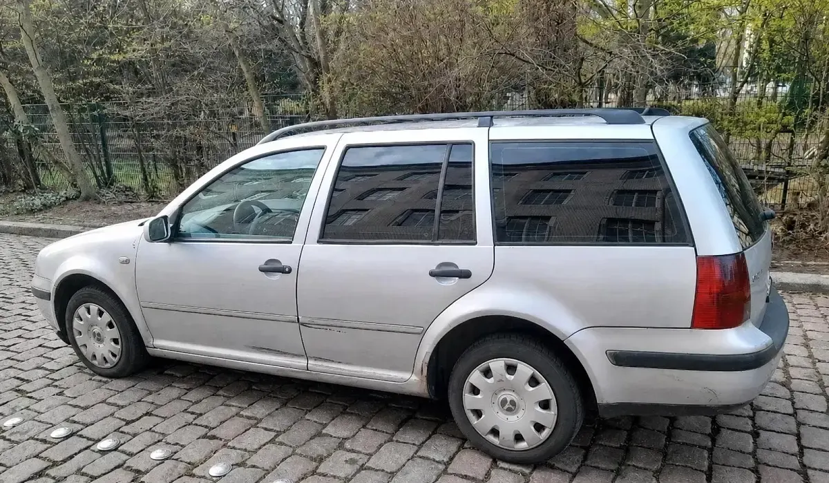 Gebraucht VW Golf IV 101 PS (74 kW) 2000 Silber Kombi