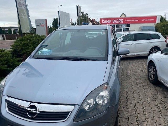 Silber Gebraucht 2007 Opel Zafira Catch Me Van / Kleinbus | 1.950 € (Guter Preis) - Bild 1/4