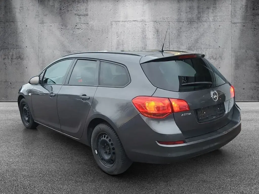 Gebraucht Opel Astra Design Edition 125 PS (91 kW) 2011 Premium "karbongrau" Kombi