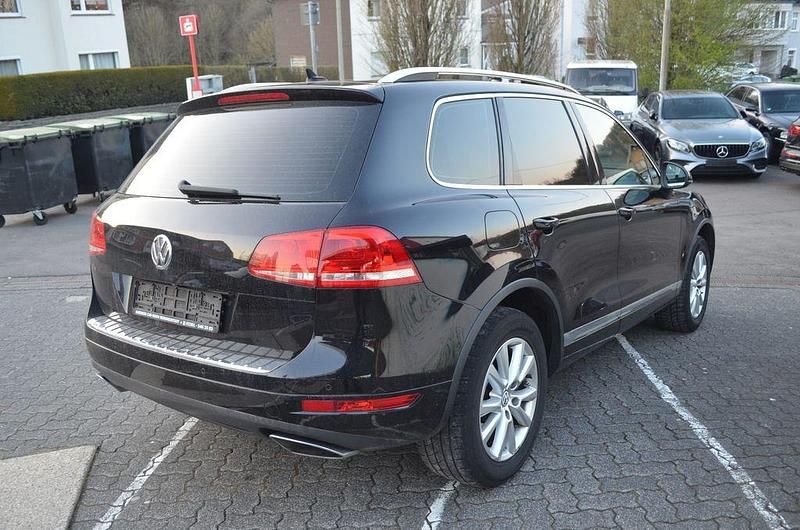 Gebraucht VW Touareg 239 PS (175 kW) 2011 Schwarz SUV