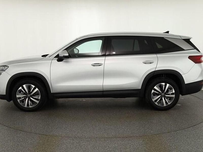 Neu Skoda Kodiaq 150 PS (110 kW) 2025 Silber SUV