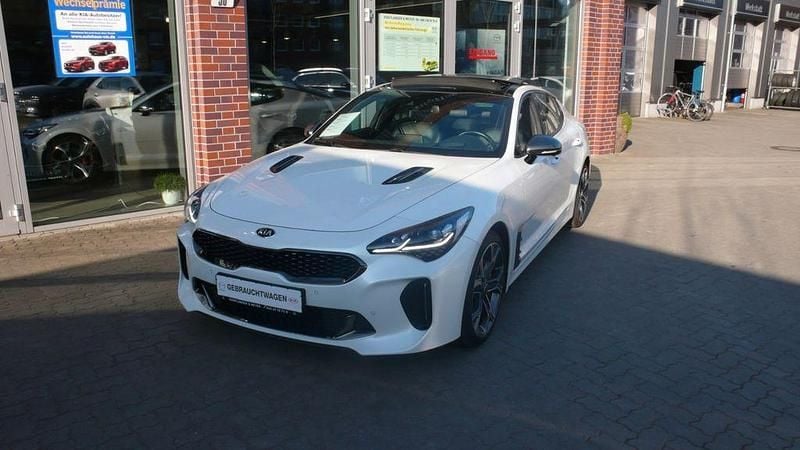 Gebraucht Kia Stinger GT 366 PS (269 kW) 2020 Weiß Kleinwagen
