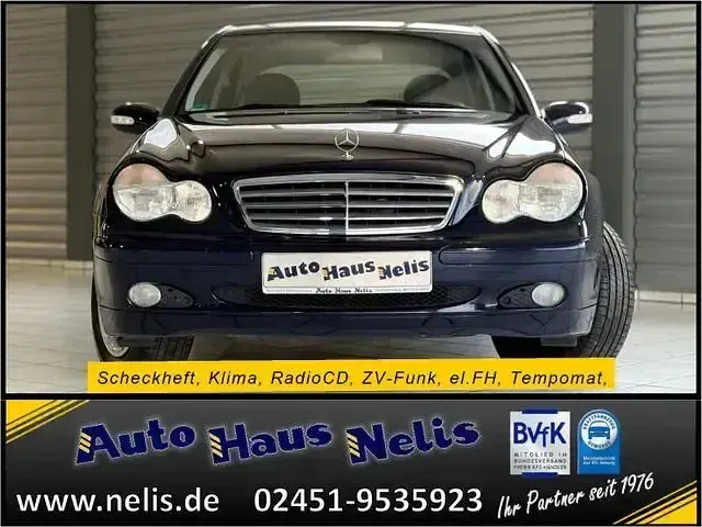 Gebraucht Mercedes C180 143 PS (105 kW) 2003 Blau Limousine