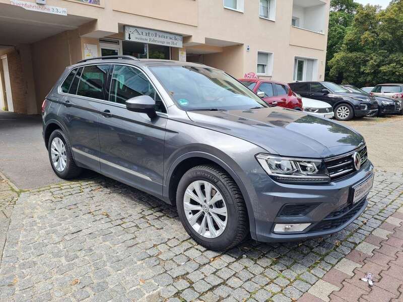 Indiumgrau metallic Gebraucht 2016 VW Tiguan Comfortline SUV | 14.990 € (Fairer Preis) - Bild 1/4