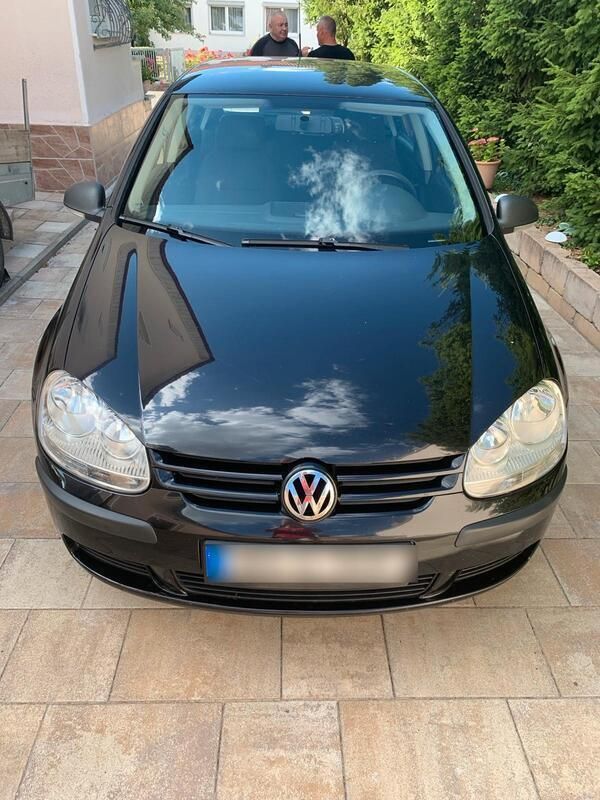 Schwarz Gebraucht 2007 VW Golf V Trendline Kleinwagen | 4.000 € - Bild 1/4