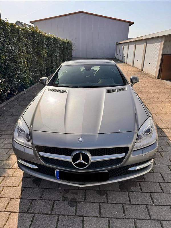 Gebraucht Mercedes SLK200 184 PS (135 kW) 2012 Andere farben Cabrio