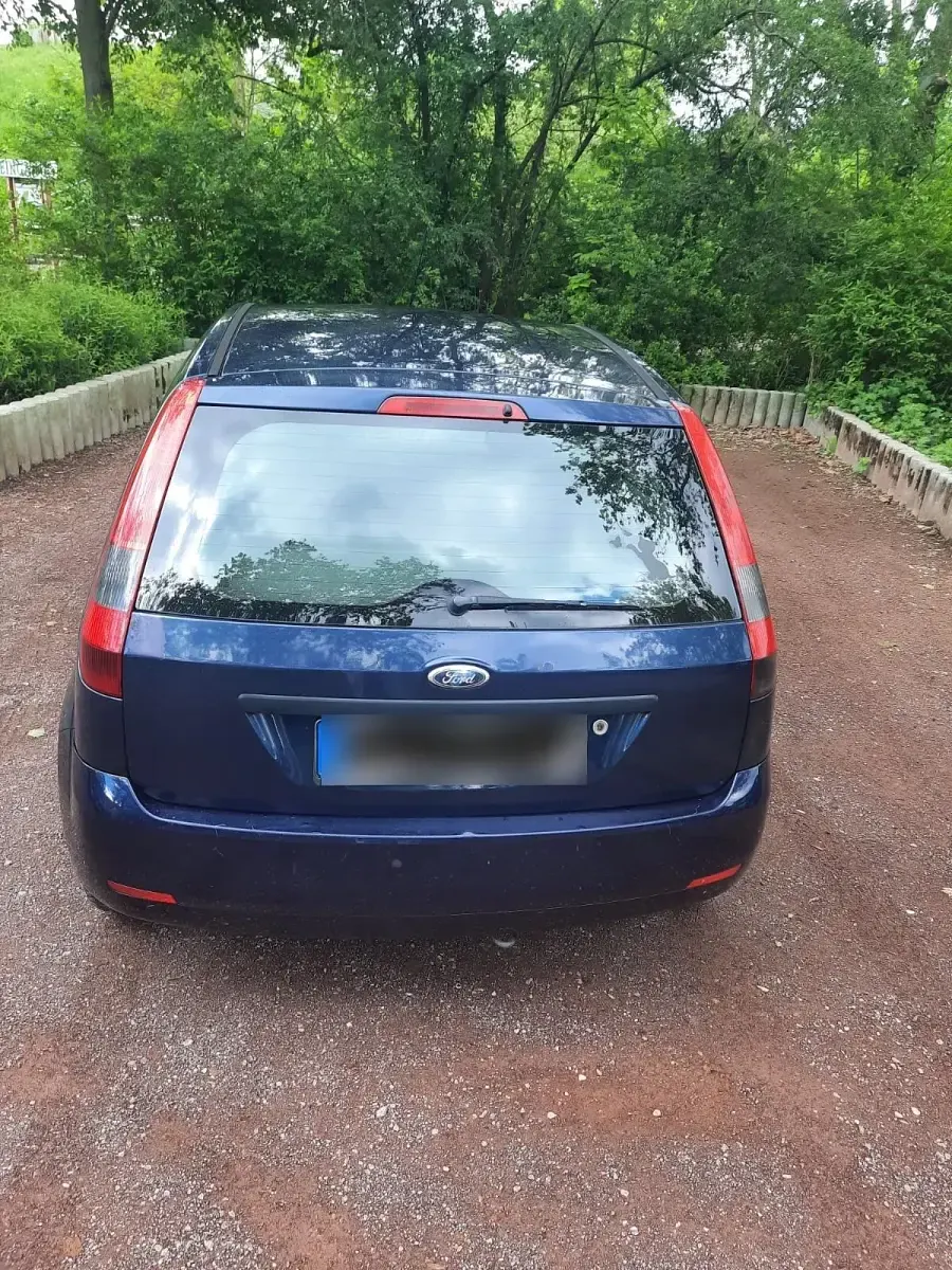 Usata Ford Fiesta 68 CV (50 kW) 2003 Blu Utilitaria
