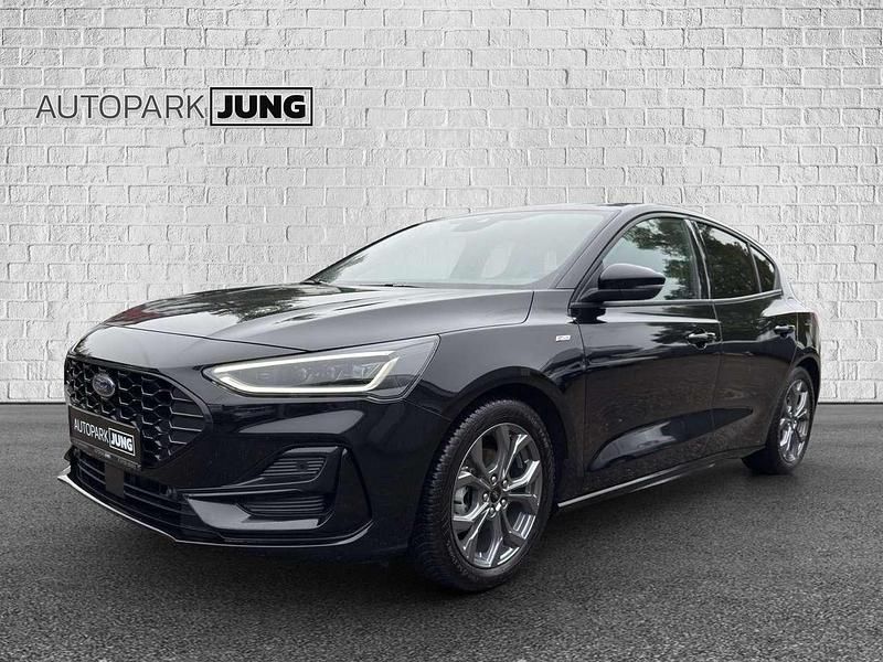 Schwarz Gebraucht 2024 Ford Focus ST-Line X Limousine | 23.990 € (Guter Preis) - Bild 1/4