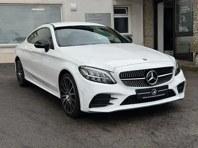 Gebraucht Mercedes C400 AMG 333 PS (244 kW) 2019 Weiß Coupé