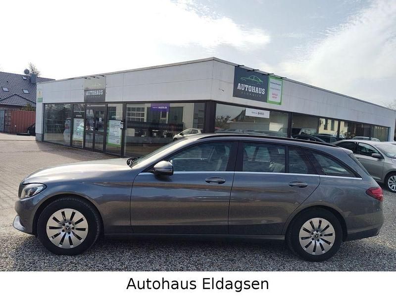 Gebraucht Mercedes C220 170 PS (125 kW) 2017 Grau Kombi
