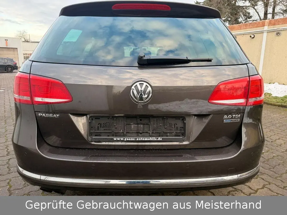 Gebraucht VW Passat 140 PS (102 kW) 2013 Schwarz Kombi