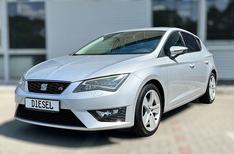 Silber Gebraucht 2013 Seat Leon FR Limousine | 8.898 € (Guter Preis) - Bild 1/4
