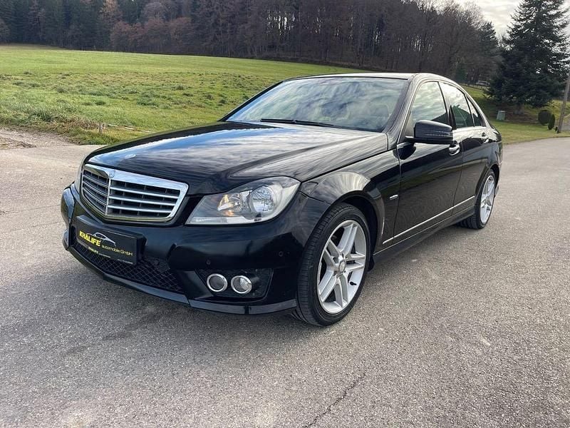 Schwarz Gebraucht 2011 Mercedes C250 AMG Limousine | 8.999 € (Superpreis) - Bild 1/4