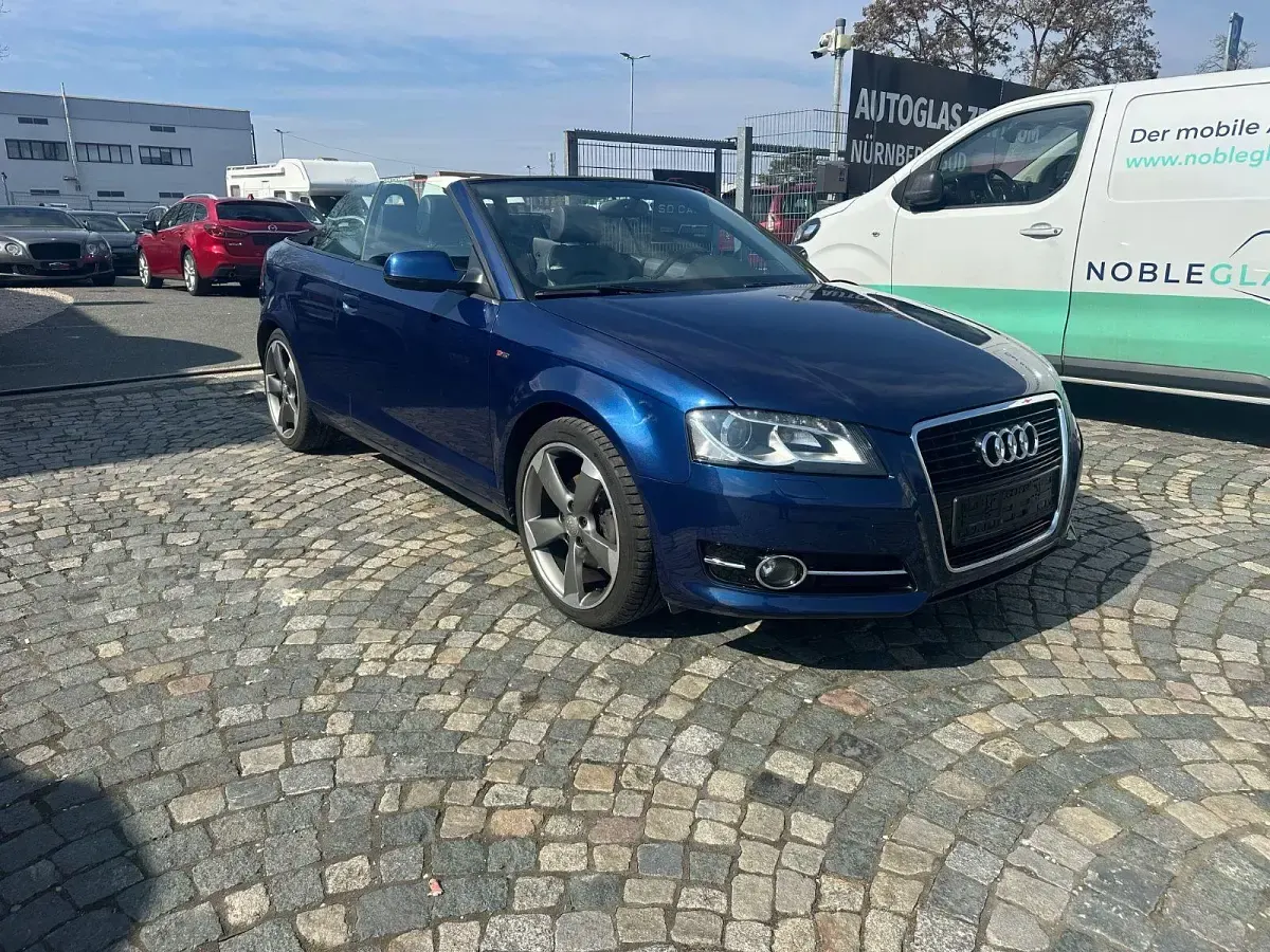 Gebraucht Audi A3 Cabriolet S-Line 140 PS (102 kW) 2011 Blau Cabrio