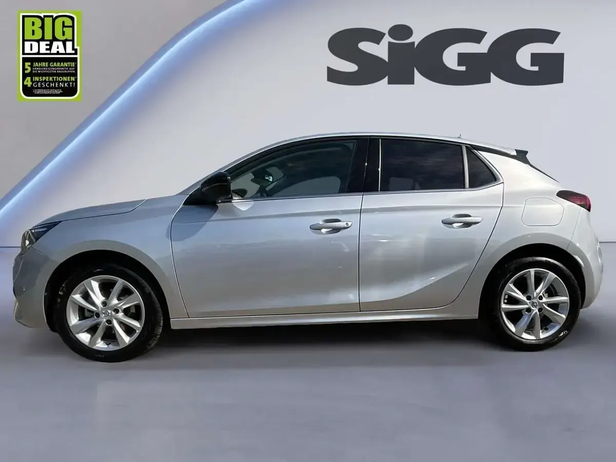 Gebraucht Opel Corsa Elegance 75 PS (55 kW) 2023 Aluminium silb/kristall silb Kleinwagen
