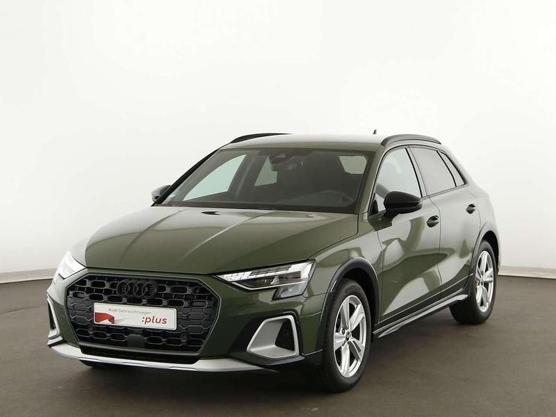 Gebraucht Audi A3 150 PS (110 kW) 2025 Distriktgrün metallic Limousine