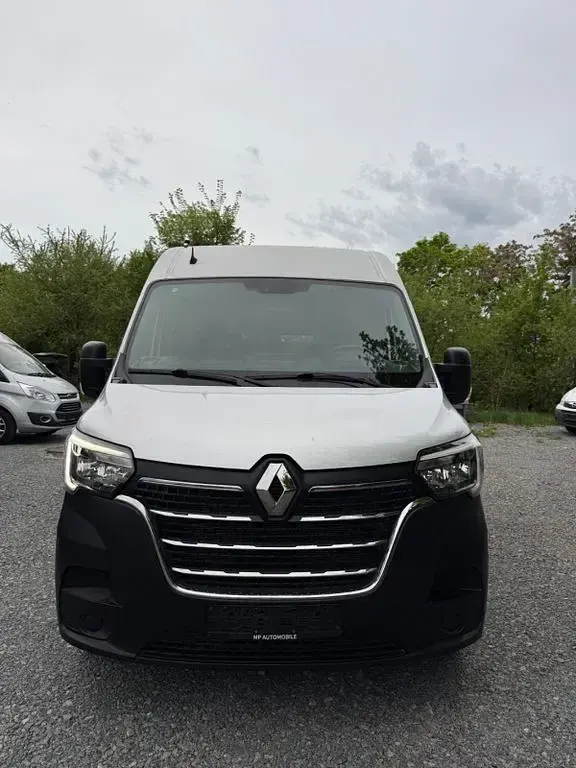 Gebraucht Renault Master 179 PS (131 kW) 2021 Silber Van / Kleinbus