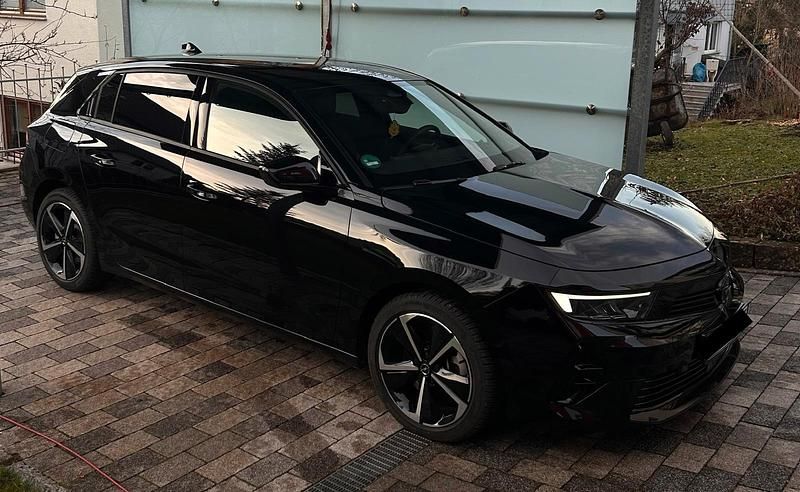 Gebraucht Opel Astra 181 PS (133 kW) 2025 Schwarz Limousine