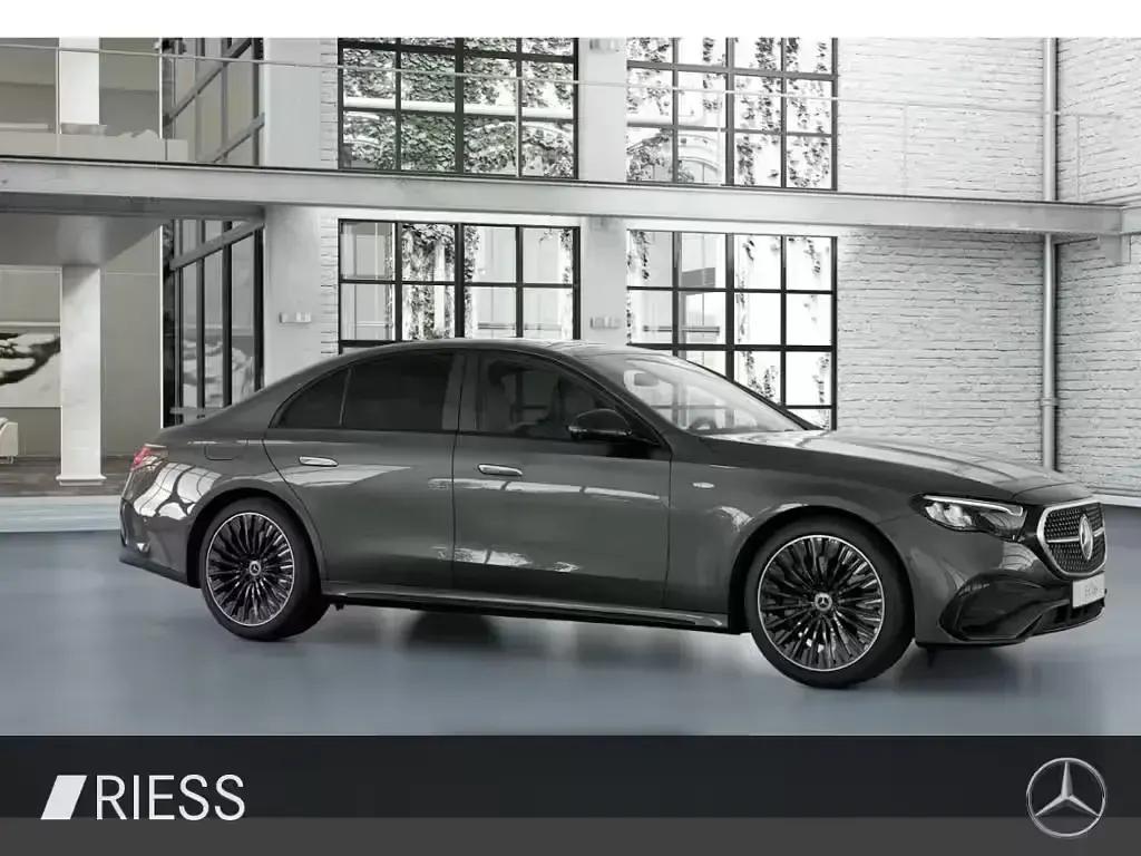 Gebraucht Mercedes E300 AMG 313 PS (230 kW) 2025 Metalliclack graphitgrau Limousine