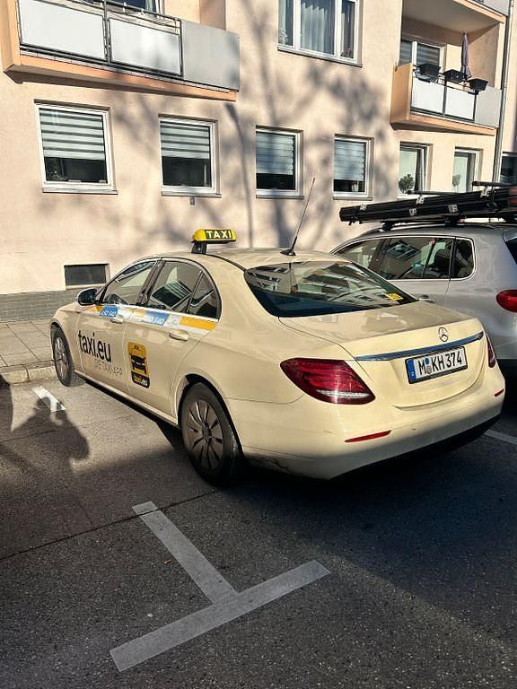 Gebraucht Mercedes 200 160 PS (117 kW) 2017 Gelb Limousine