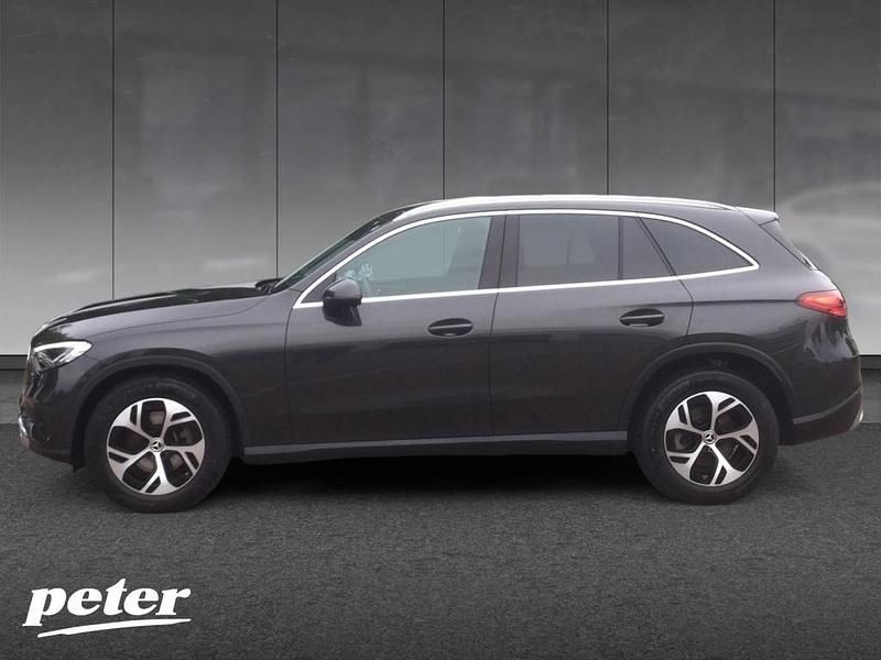 Gebraucht Mercedes GLC220 Avantgarde 197 PS (144 kW) 2024 Metalliclack graphitgrau SUV
