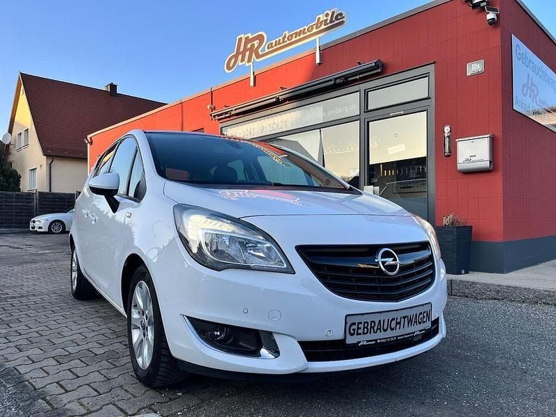 Weiß Gebraucht 2016 Opel Meriva Color Edition Van / Kleinbus | 7.980 € (Fairer Preis) - Bild 1/4