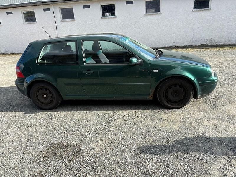 Gebraucht VW Golf IV Pacific 101 PS (74 kW) 2003 Grün Limousine