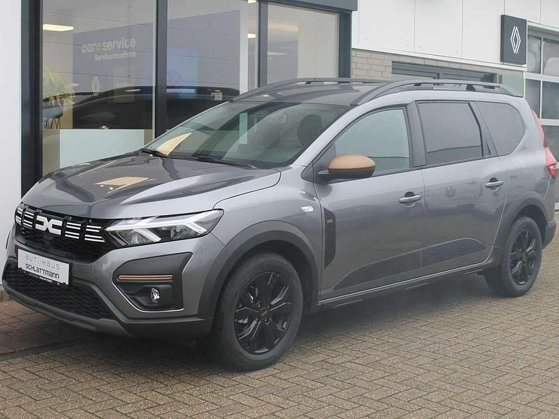 Dolomit grau metallic Neu 2025 Dacia Jogger Extreme Van / Kleinbus | 21.450 € (Fairer Preis) - Bild 1/4