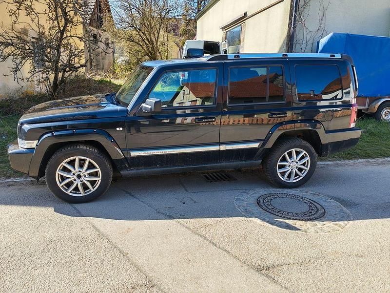 Second-hand Jeep Commander Limited 218 CP (160 kW) 2008 Negru SUV
