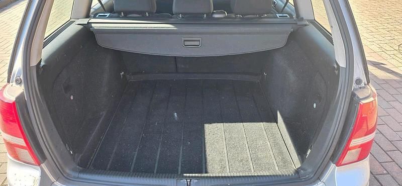 Gebraucht VW Golf IV 101 PS (74 kW) 2005 Silber Kombi