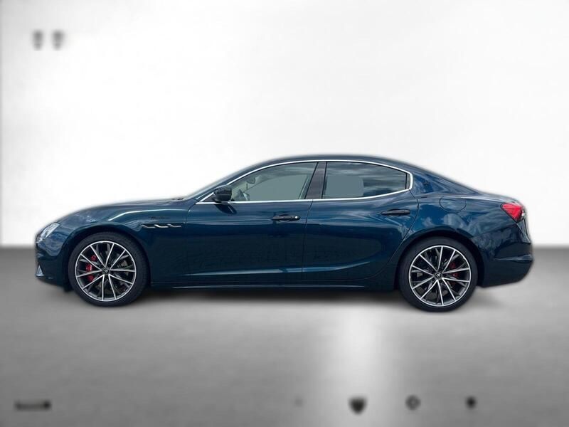 Diverse metallic Gebraucht 2023 Maserati Ghibli Coupé | 109.640 € - Bild 1/1