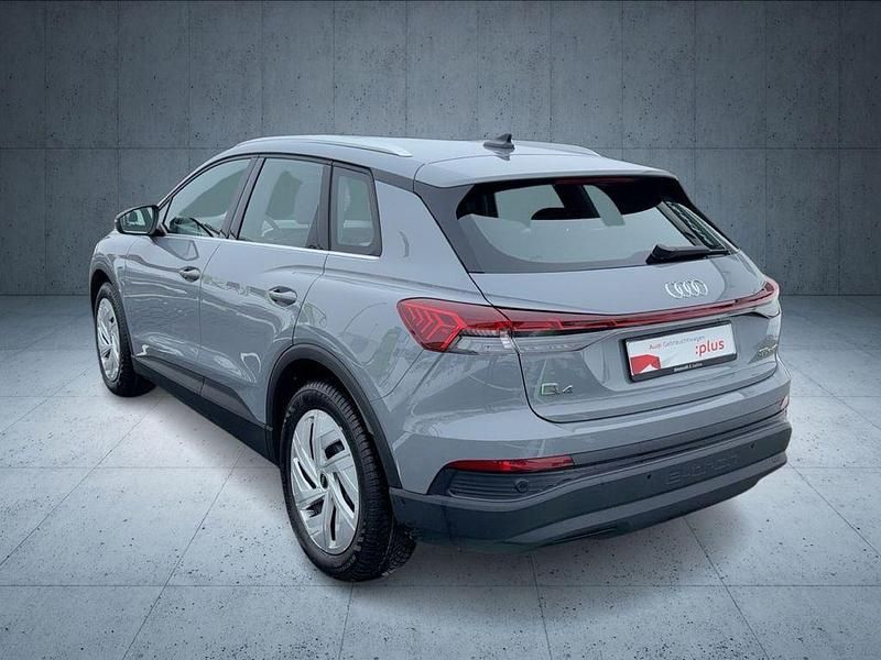 Gebraucht Audi Q4 e-tron Comfort 125 kW (170 PS) 2022 Kieselgrau SUV