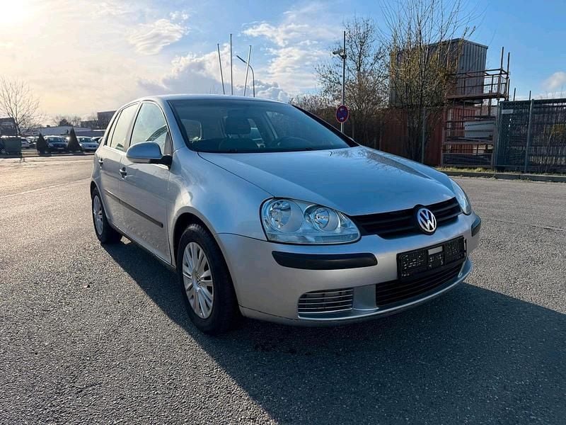 Gebraucht VW Golf IV 101 PS (74 kW) 2005 Silber Limousine