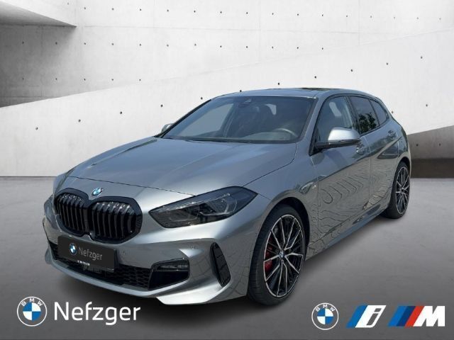 Grau Gebraucht 2024 BMW 120 M Sport Kleinwagen | 39.900 € - Bild 1/4