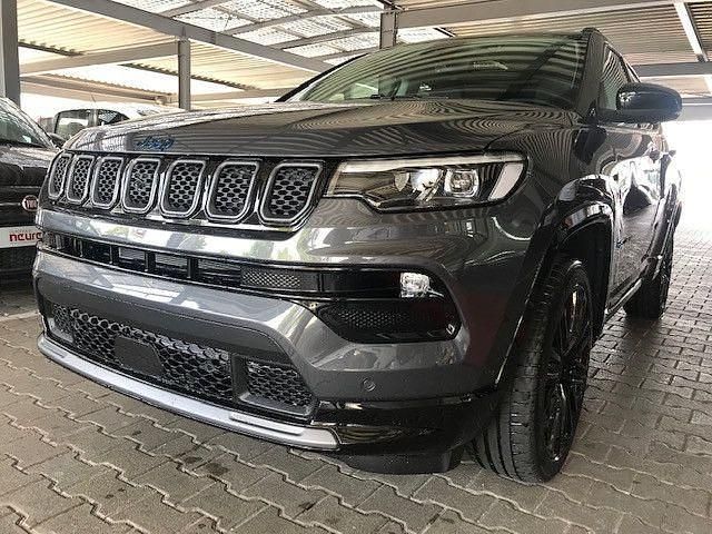 Grau Gebraucht 2023 Jeep Compass SUV | 39.490 € - Bild 1/4