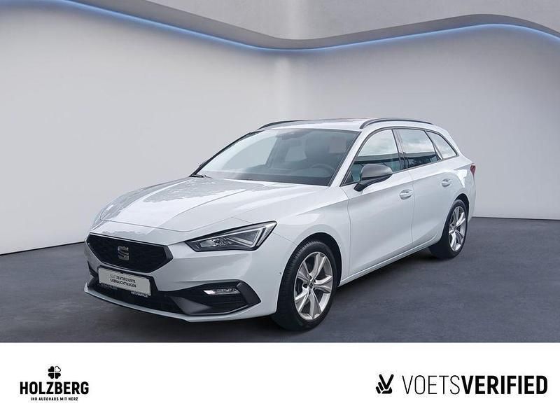 "nevada" weiss Gebraucht 2024 Seat Leon FR Kombi | 28.990 € (Fairer Preis) - Bild 1/4