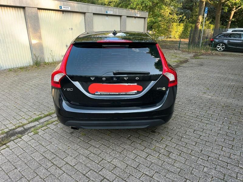 Gebraucht Volvo V60 114 PS (83 kW) 2012 Schwarz Kombi