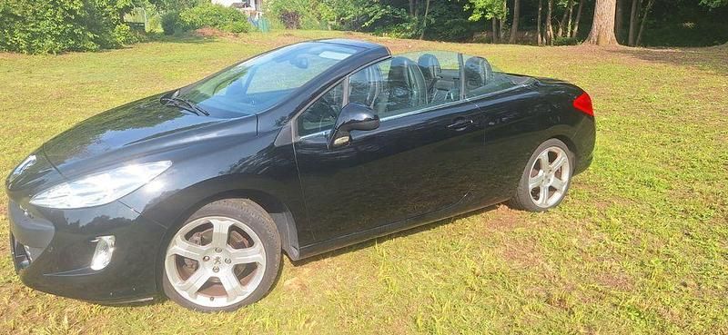 Gebraucht Peugeot 308 CC Allure 156 PS (114 kW) 2011 Schwarz Cabrio