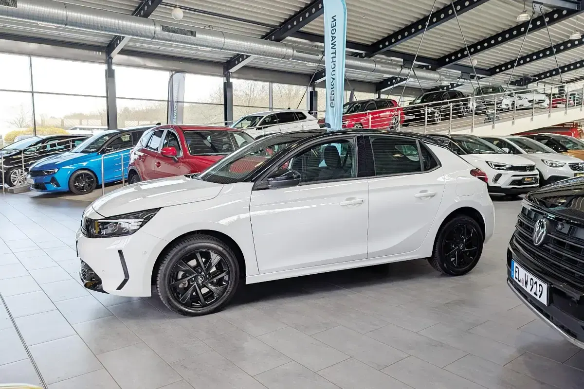 Gebraucht Opel Corsa 101 PS (74 kW) 2024 Weiß Kleinwagen