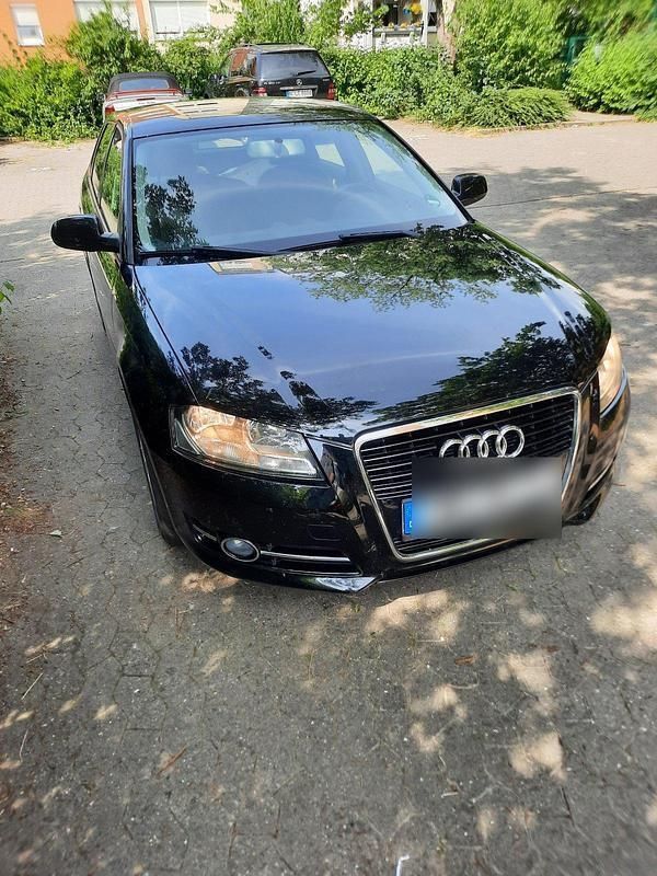 Schwarz Gebraucht 2010 Audi A3 Sportback Kombi | 6.300 € (Fairer Preis) - Bild 1/4