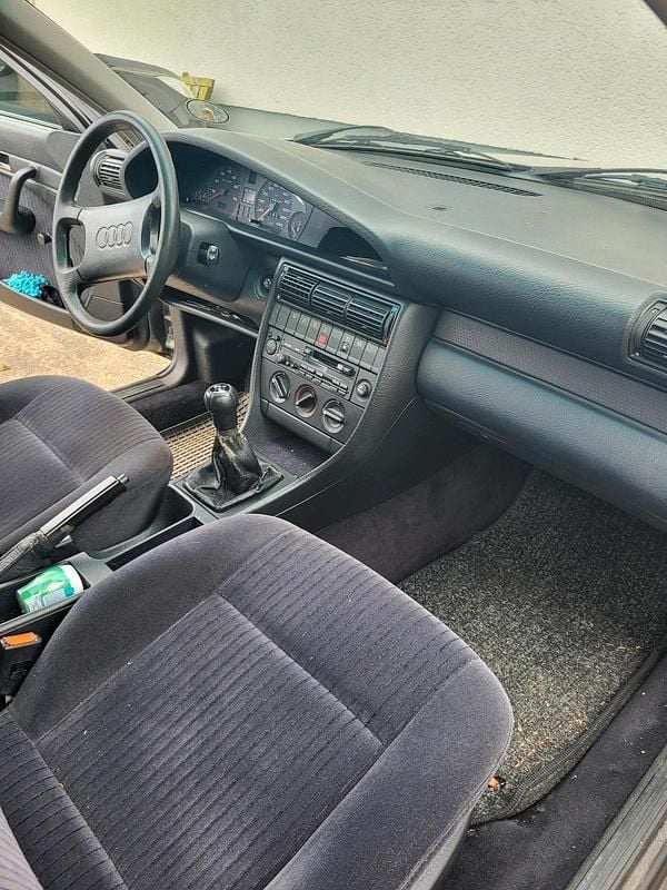 Gebraucht Audi 100 135 PS (99 kW) 1991 Silber Limousine