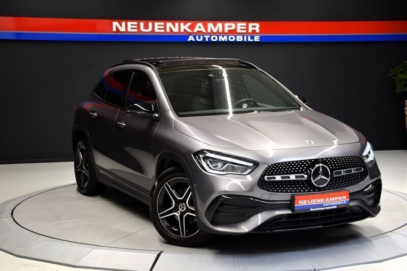 Grau Gebraucht 2021 Mercedes GLA200 Business SUV | 33.990 € (Fairer Preis) - Bild 1/4
