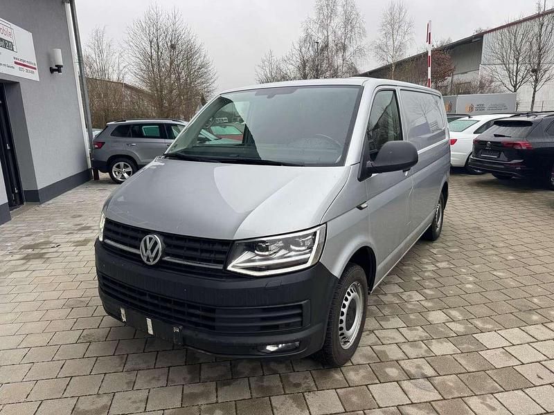Gebraucht VW Transporter 150 PS (110 kW) 2019 Silber Van