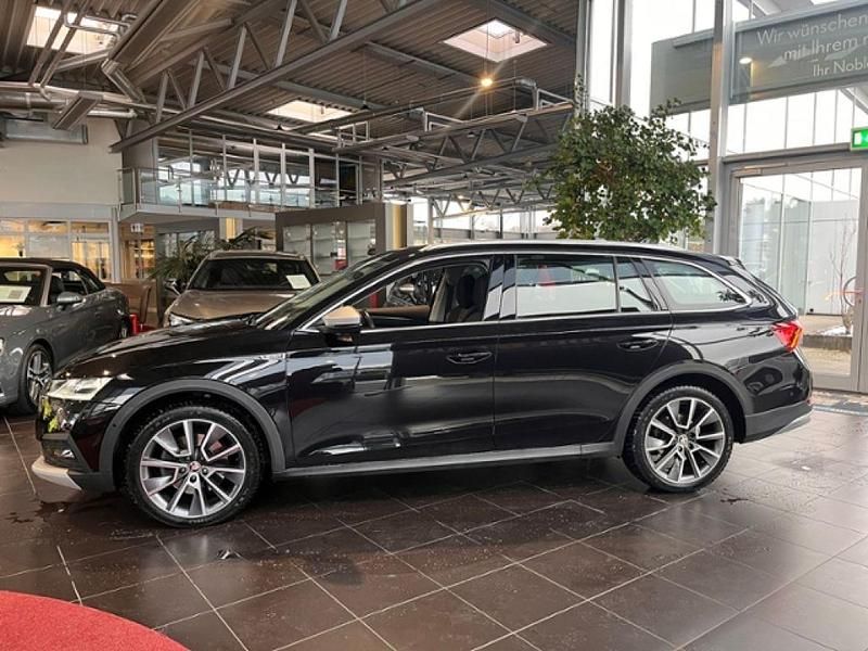 Gebraucht Skoda Octavia Scout 4x4 200 PS (147 kW) 2022 Schwarzmagic perleffekt (metallic) Kombi