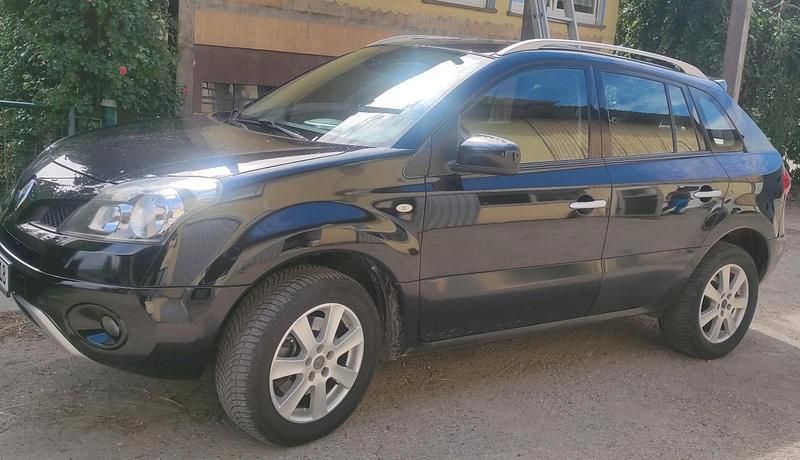Schwarz Gebraucht 2010 Renault Koleos SUV | 5.800 € - Bild 1/4