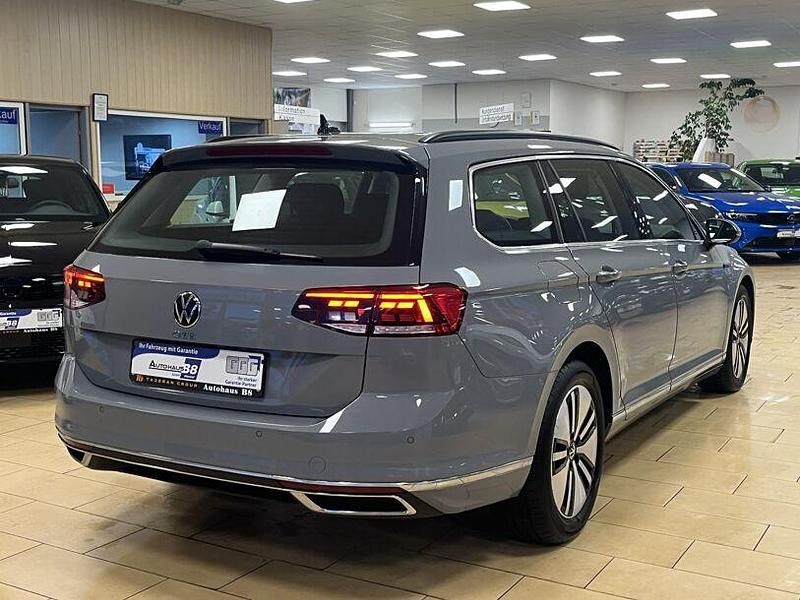 Gebraucht VW Passat GTE 218 PS (160 kW) 2022 Grau Kombi