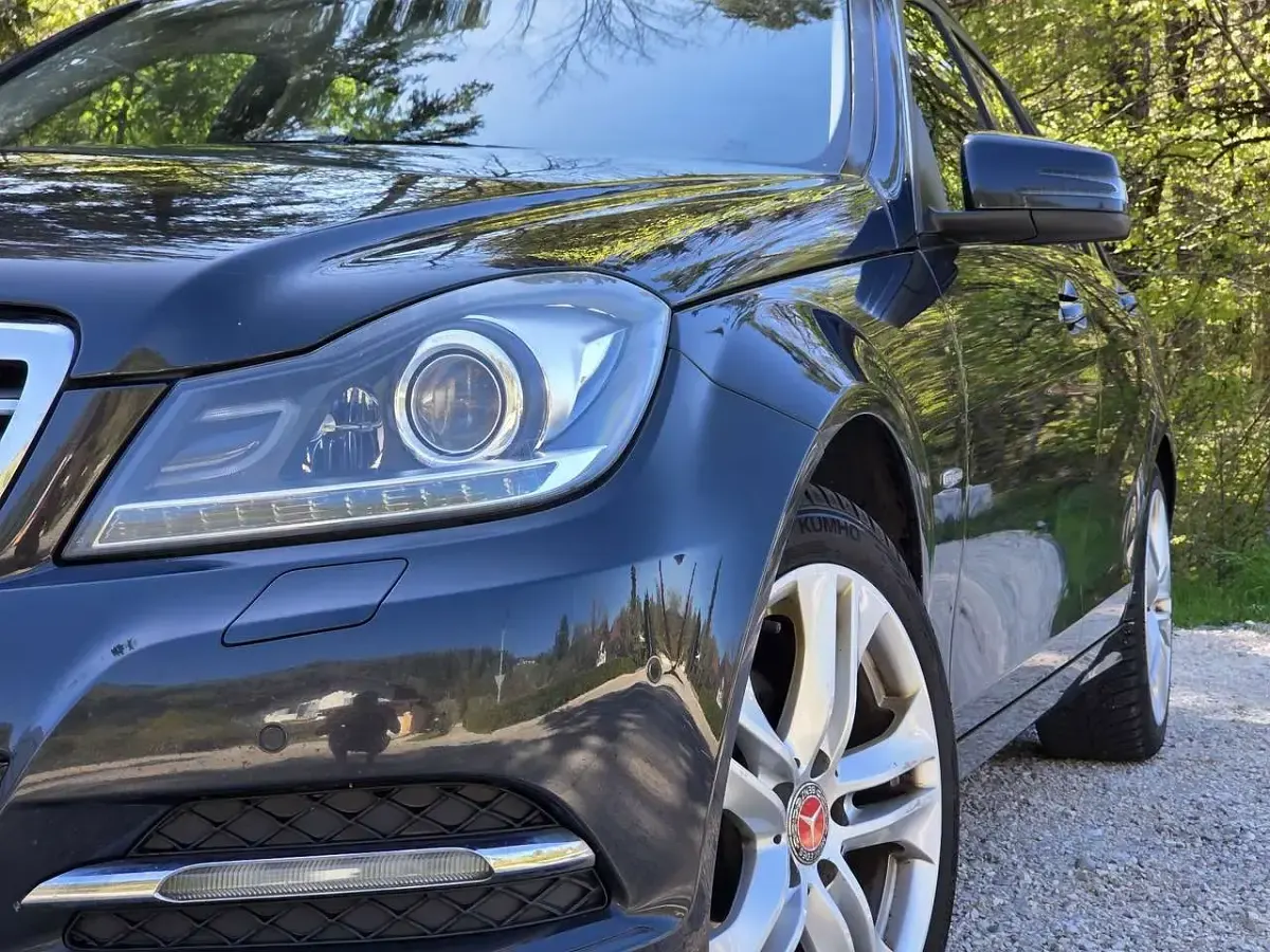 Gebraucht Mercedes C250 Avantgarde 204 PS (150 kW) 2011 Grau Kombi