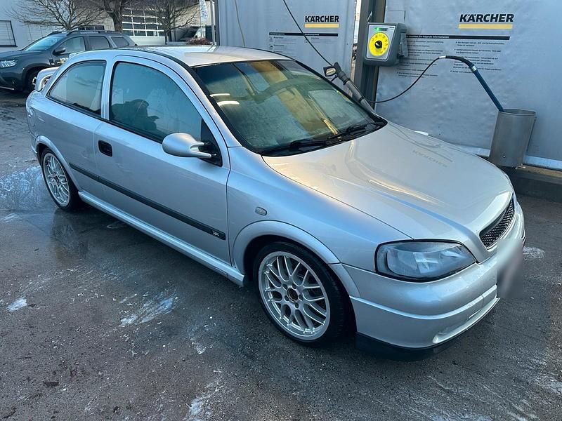 Gebraucht Opel Astra OPC 160 PS (117 kW) 2001 Silber