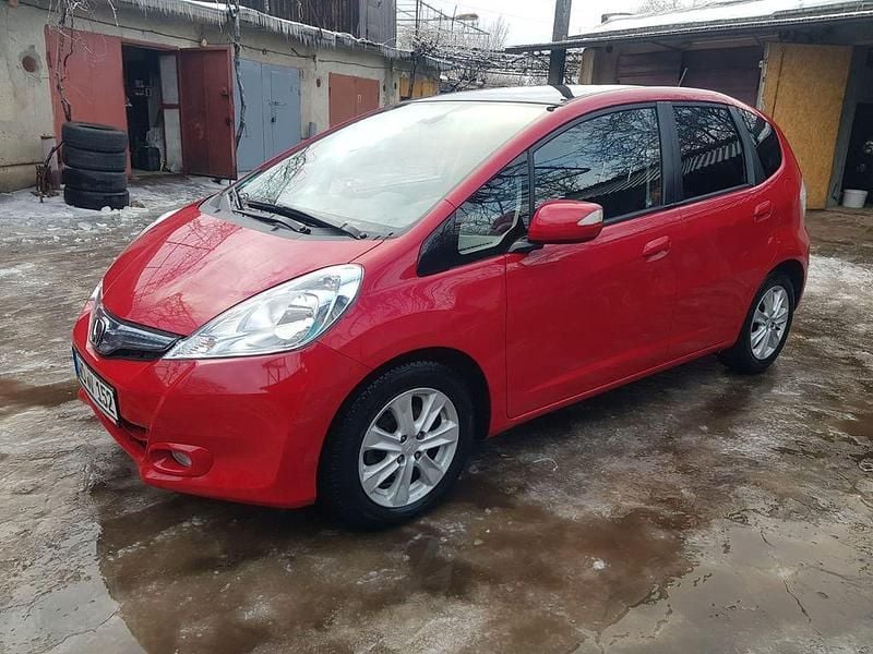 Gebraucht Honda Jazz Comfort 98 PS (72 kW) 2011 Rot Kleinwagen