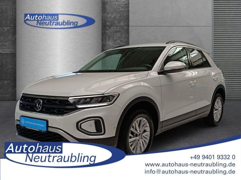 (weiß) pure white uni Gebraucht 2024 VW T-Roc Life SUV | 21.690 € (Fairer Preis) - Bild 1/4